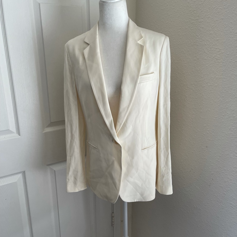 NWOT Theory Unlined Blazer - Perfect for Summer!